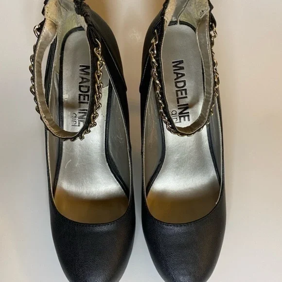 Black Heels - Picture 10 of 12